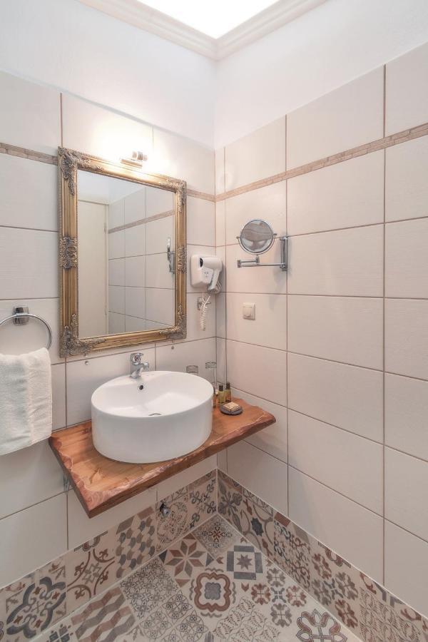 Hotel Ameliko Zagori à Áno Pediná Extérieur photo
