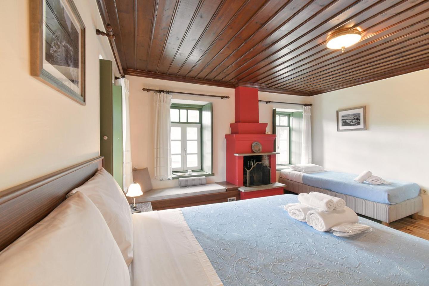 Hotel Ameliko Zagori à Áno Pediná Chambre photo